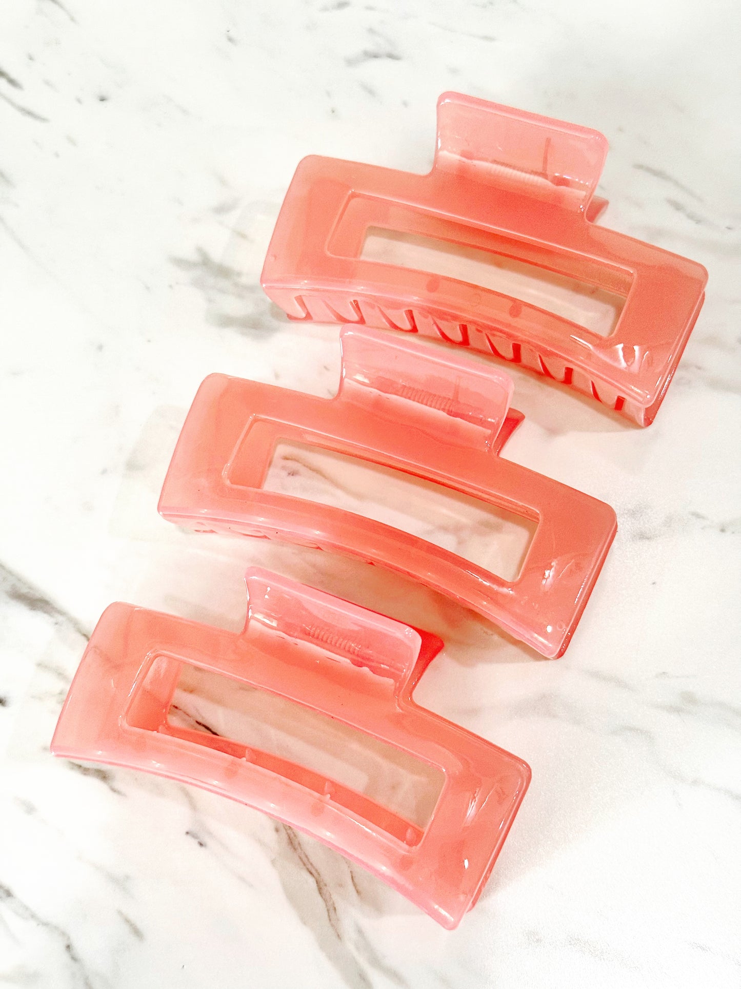 4” Grapefruit Pink Claw Hair Clip