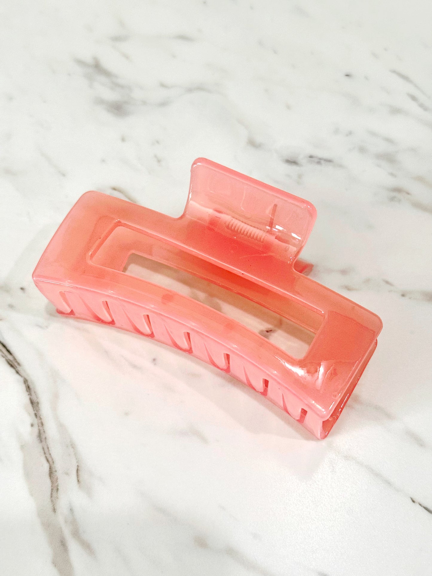 4” Grapefruit Pink Claw Hair Clip