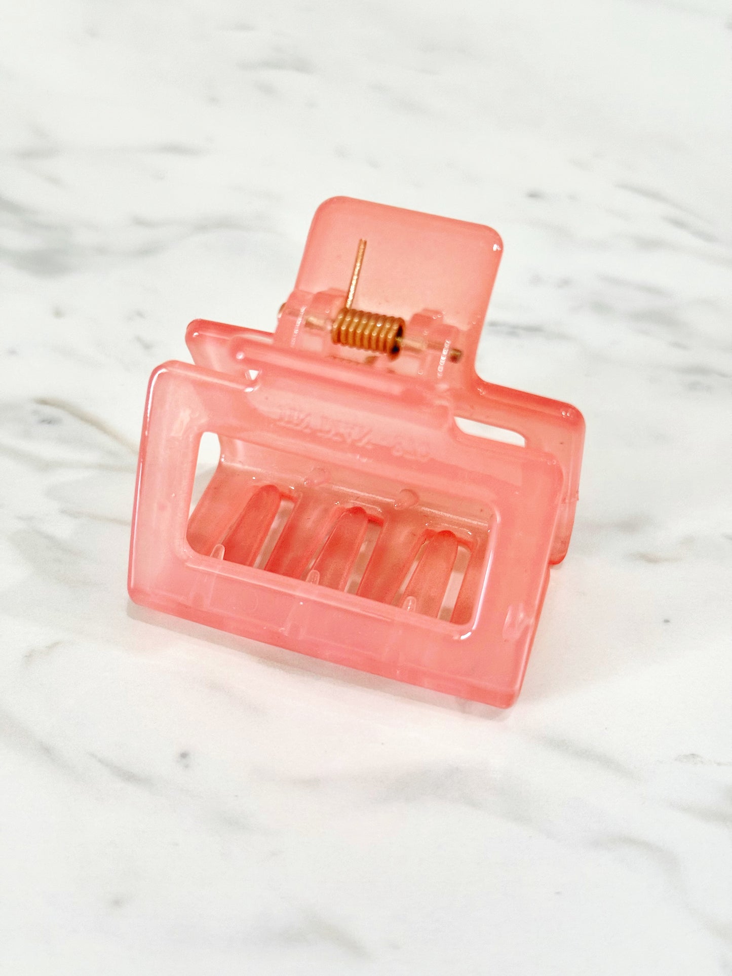 2” Coral Peach Claw Hair Clip