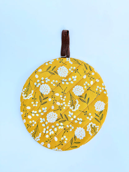 Yellow Gold Floral Insulated Hot Pad