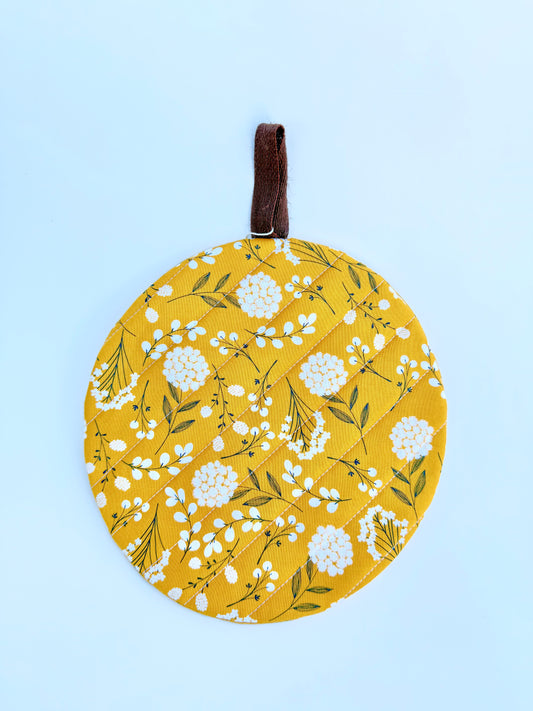 Yellow Gold Floral Insulated Hot Pad