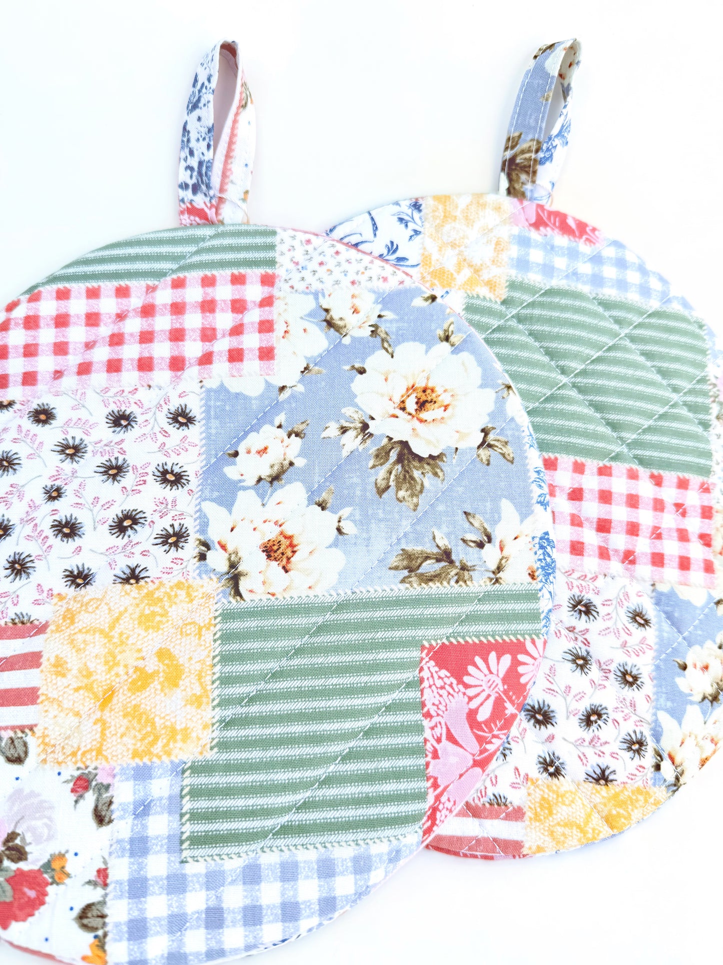 Vintage Patchwork Floral Insulated Hot Pad